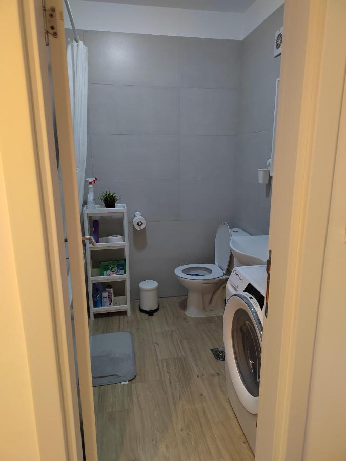 Lovely One Bedroom Apartment Ub エクステリア 写真