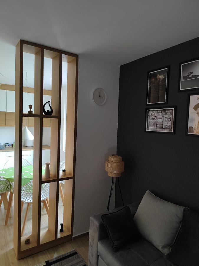 Lovely One Bedroom Apartment Ub エクステリア 写真