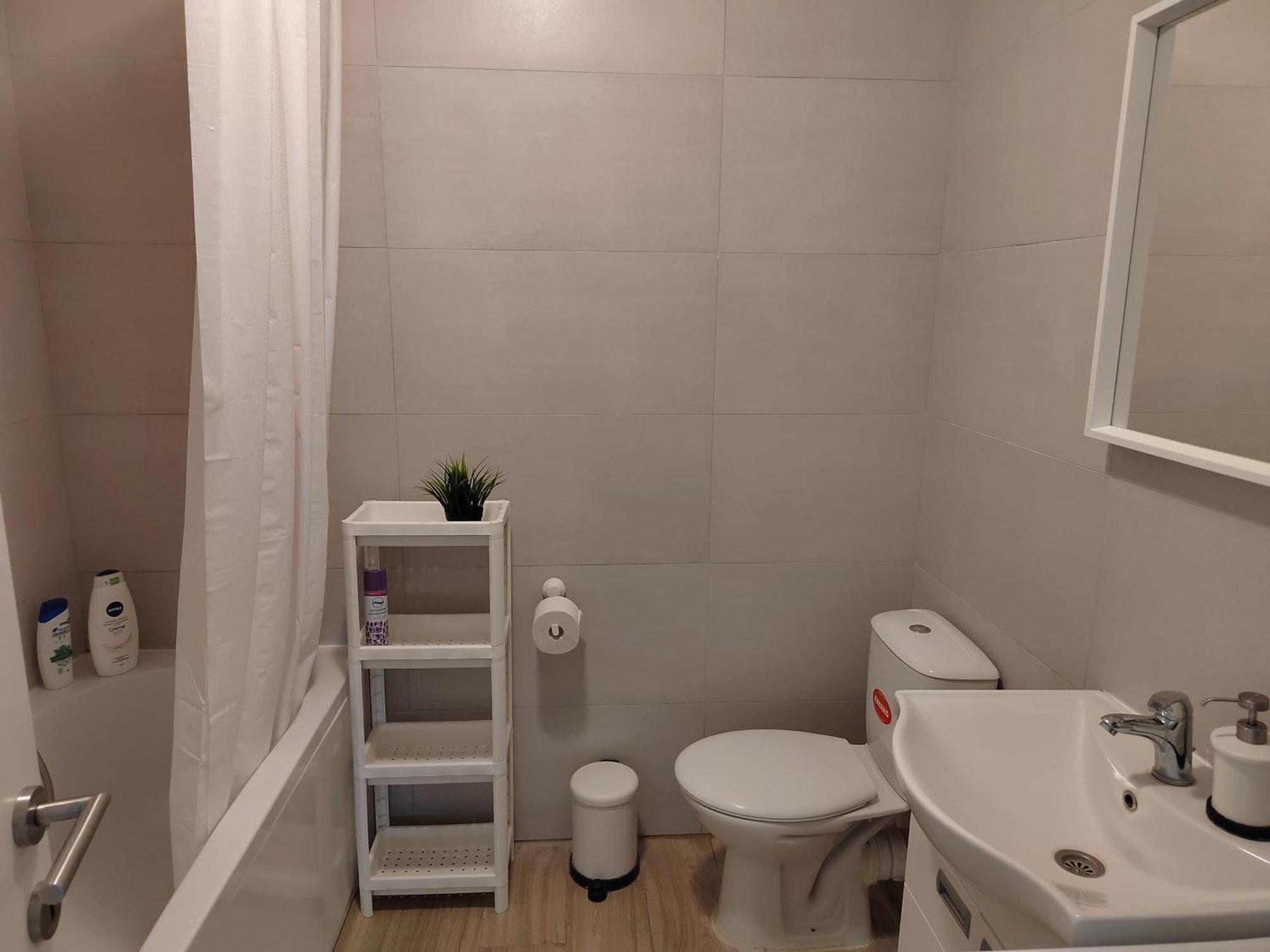 Lovely One Bedroom Apartment Ub エクステリア 写真